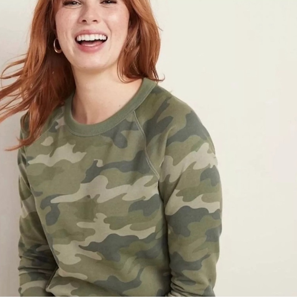 Old Navy Camo Crewneck Sweatshirt